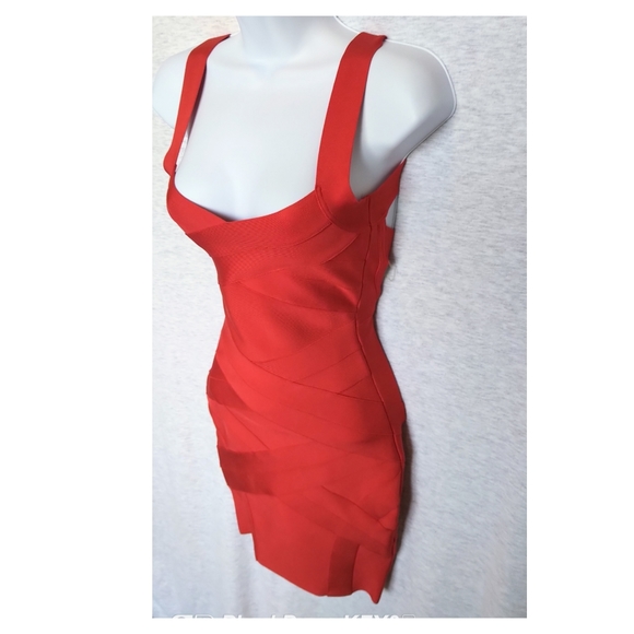 NWT House of CB Jennifer Cross Back Bandage Dress - Picture 5 of 8